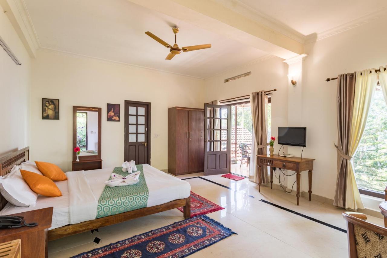 Violet Woods Hotel Munnar Exterior photo